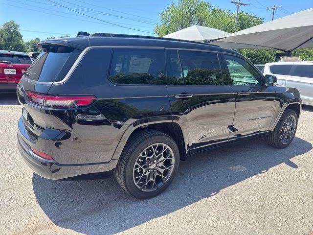 2026 Diamond Black Crystal Pearlcoat Jeep Grand Cherokee L Summit 4X4 SUV