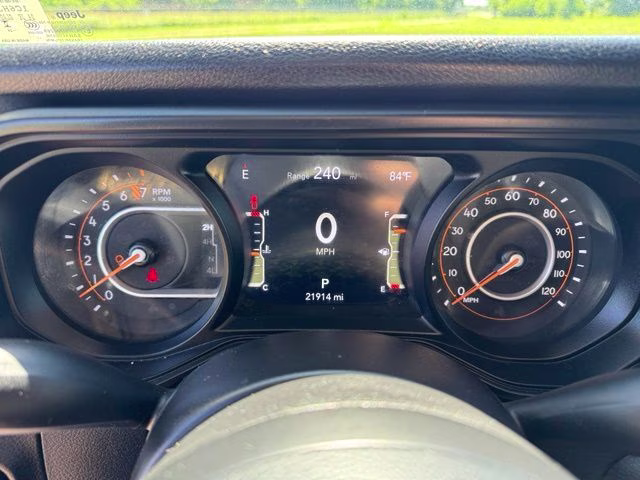 2024 Bright White Clearcoat Jeep Gladiator Sport S 4X4 Truck