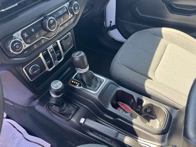 2024 Bright White Clearcoat Jeep Gladiator Sport S 4X4 Truck