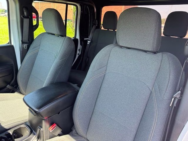 2024 Bright White Clearcoat Jeep Gladiator Sport S 4X4 Truck