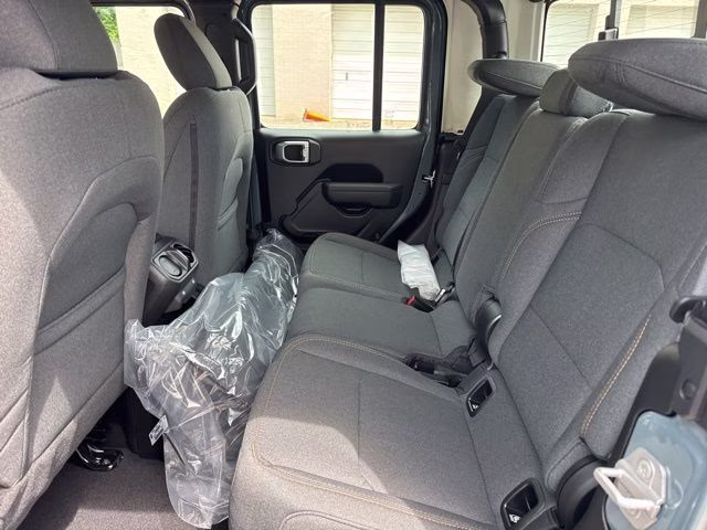 2026 Anvil Clearcoat Jeep Gladiator Sport 4X4 Truck