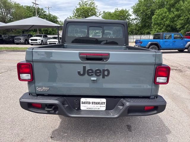 2026 Anvil Clearcoat Jeep Gladiator Sport 4X4 Truck