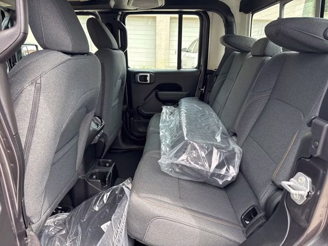2026 Granite Crystal Metallic Clearcoat Jeep Gladiator Sport 4X4 Truck
