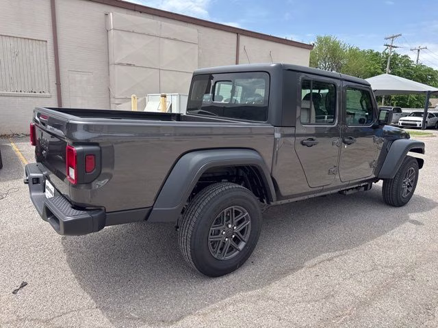 2026 Granite Crystal Metallic Clearcoat Jeep Gladiator Sport 4X4 Truck