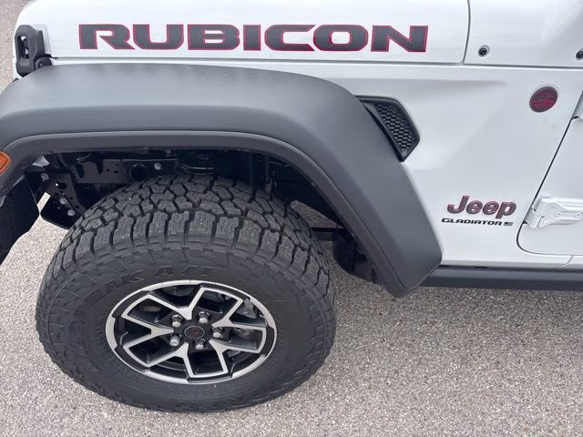 2026 Bright White Clearcoat Jeep Gladiator Rubicon 4X4 Truck