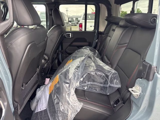 2026 Anvil Clearcoat Jeep Gladiator Rubicon 4X4 Truck