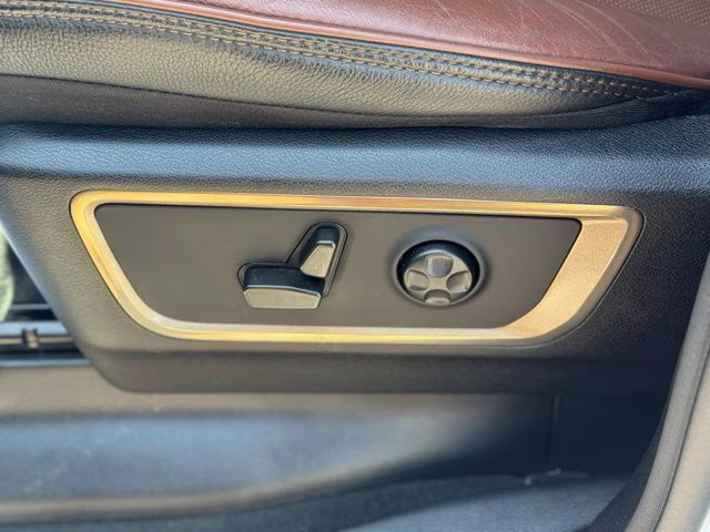 2022 Bright White Clearcoat Ram 1500 Limited 4X4 Truck