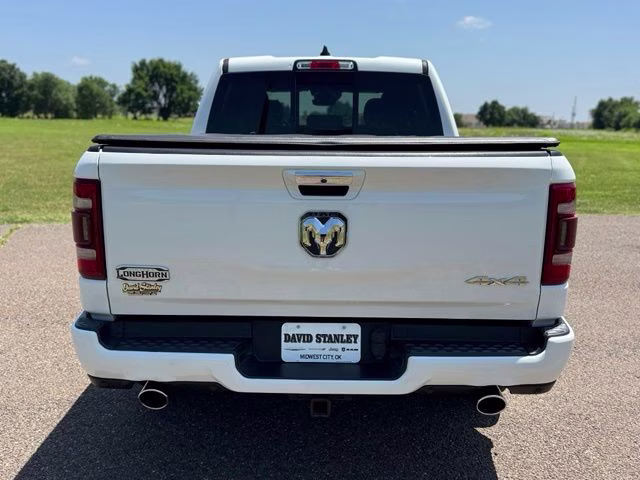 2022 Bright White Clearcoat Ram 1500 Limited 4X4 Truck