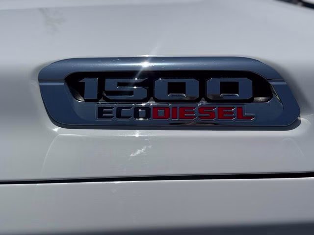 2022 Bright White Clearcoat Ram 1500 Limited 4X4 Truck