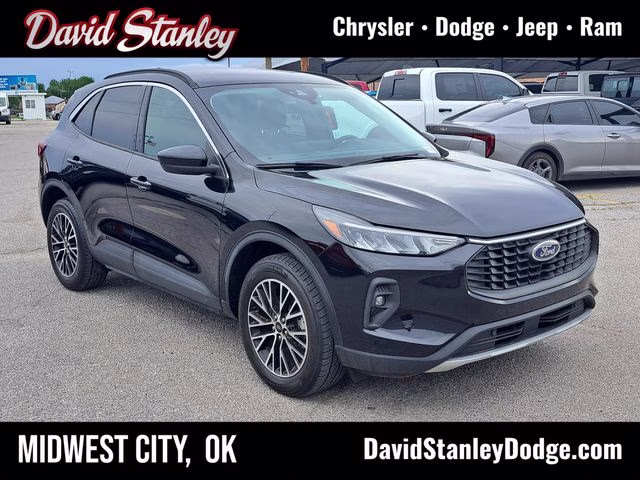 2023 Black Metallic Ford Escape Plug-In Hybrid Base FWD SUV