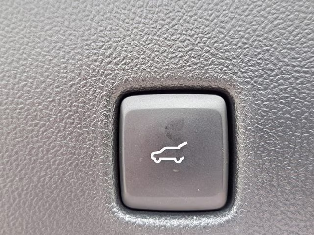 2023 Black Metallic Ford Escape Plug-In Hybrid Base FWD SUV