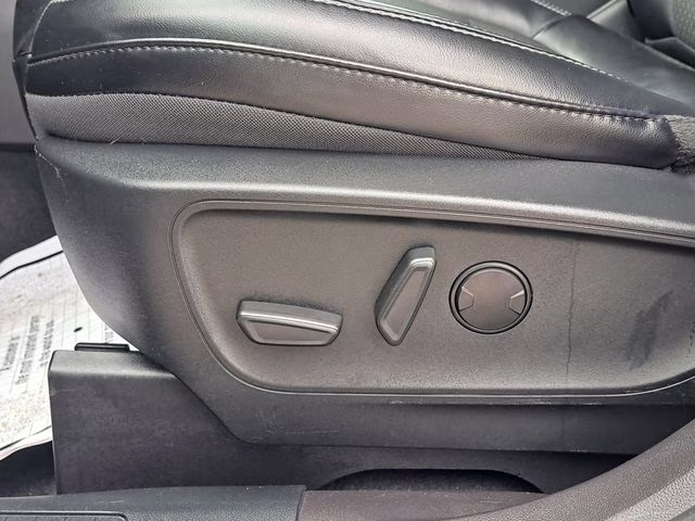 2023 Black Metallic Ford Escape Plug-In Hybrid Base FWD SUV