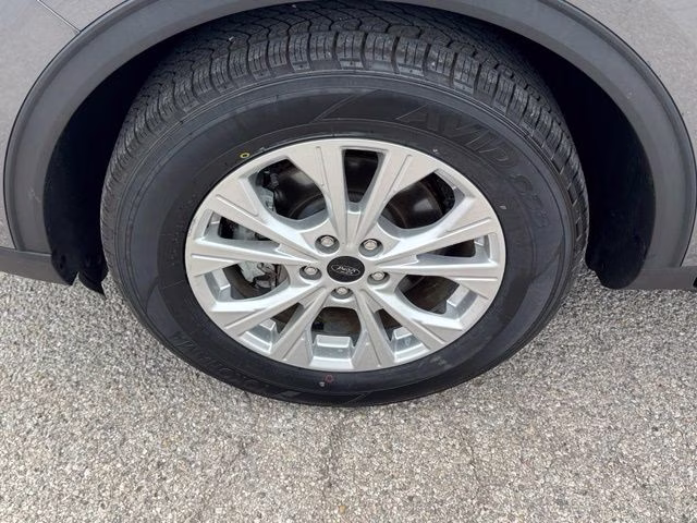 2024 Gray Metallic Ford Escape Active FWD SUV