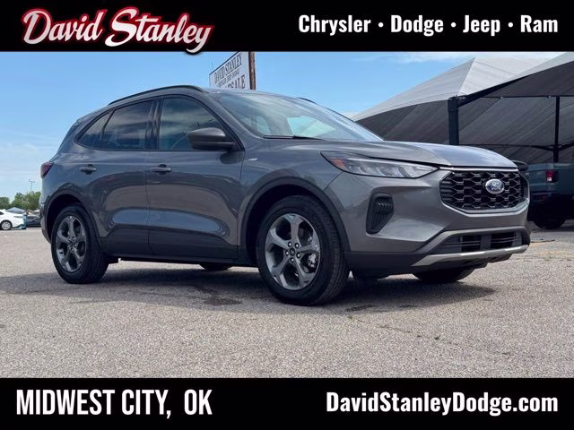 2025 Gray Metallic Ford Escape ST-Line FWD SUV
