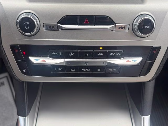2022 Gray Metallic Ford Explorer XLT RWD SUV