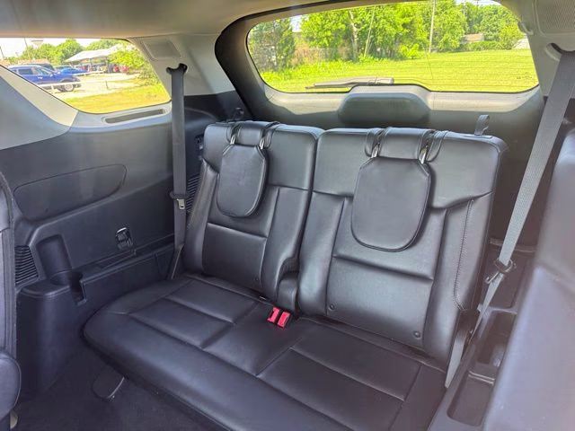 2024 Silver Metallic Ford Explorer Limited RWD SUV
