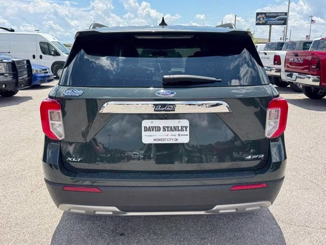 2022 Green Metallic Ford Explorer XLT 4X4 SUV