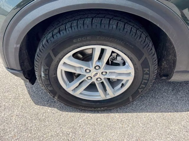 2022 Green Metallic Ford Explorer XLT 4X4 SUV