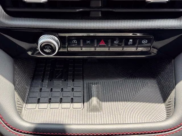 2025 White Metallic Ford Explorer ST 4X4 SUV