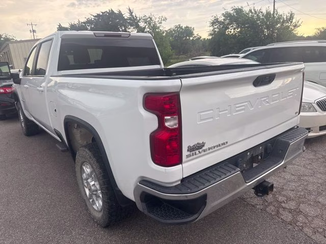2021 Summit White Chevrolet Silverado 2500HD LT 4X4 Truck