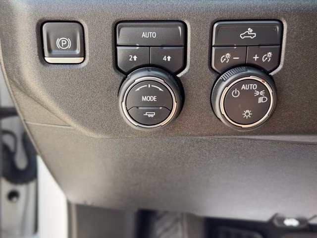 2023 Summit White Chevrolet Silverado 1500 LT 4X4 Truck