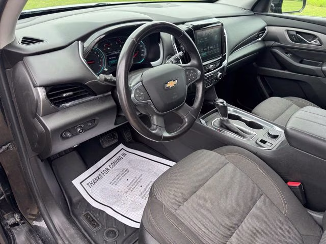 2019 Black Metallic Chevrolet Traverse LT FWD SUV