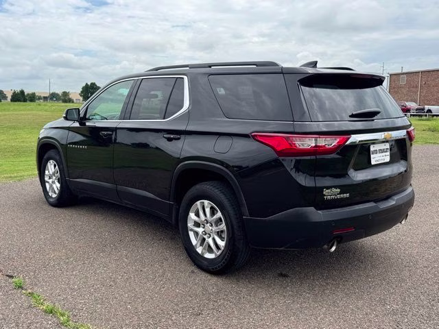 2019 Black Metallic Chevrolet Traverse LT FWD SUV