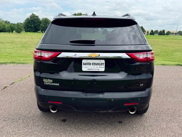 2019 Black Metallic Chevrolet Traverse LT FWD SUV