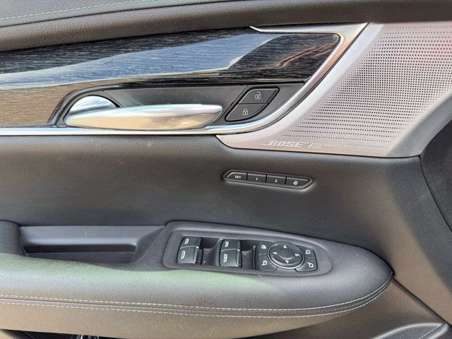 2021 Garnet Metallic Cadillac XT5 Premium Luxury AWD SUV