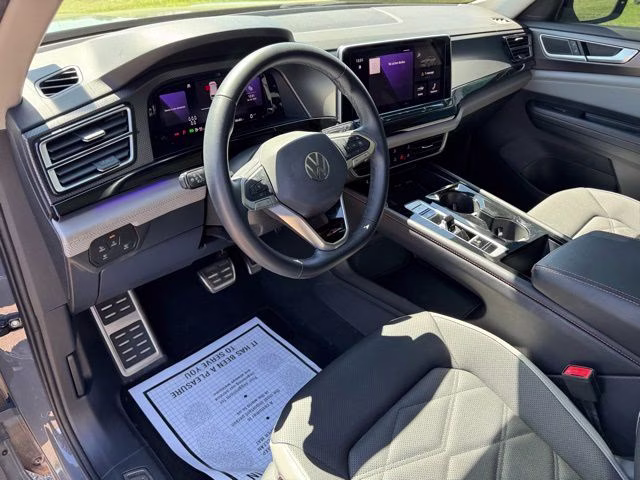 2024 Pure Gray Volkswagen Atlas 2.0T Peak Edition SE w/Technology AWD SUV