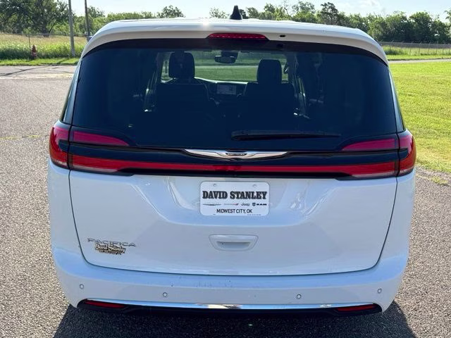 2024 Bright White Clearcoat Chrysler Pacifica Touring L FWD Van