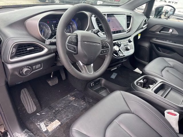 2027 Diamond Chrysler Pacifica Select FWD Van