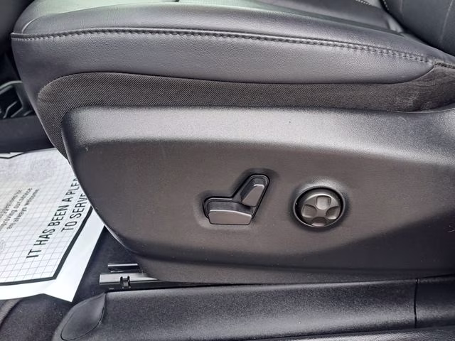 2025 Diamond Black Chrysler Pacifica Select FWD Van