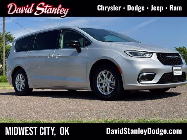 2024 Silver Mist Clearcoat Chrysler Pacifica Touring L FWD Van
