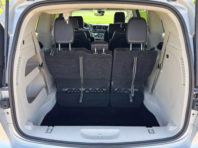 2024 Silver Mist Clearcoat Chrysler Pacifica Touring L FWD Van