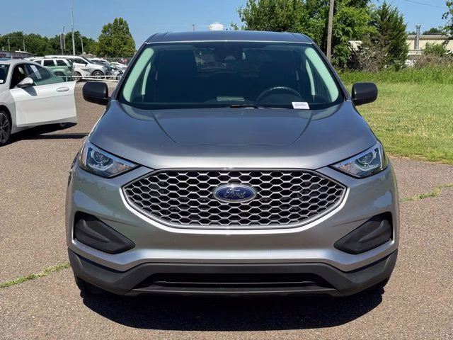 2024 Silver Metallic Ford Edge SE AWD SUV