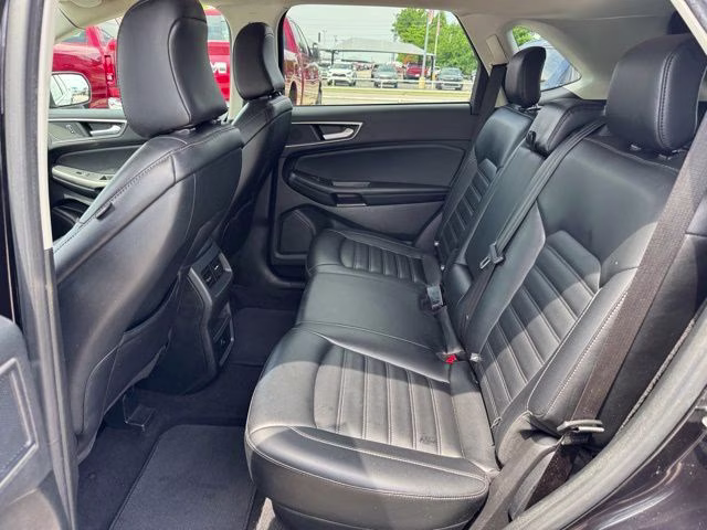 2022 Black Metallic Ford Edge SEL AWD SUV