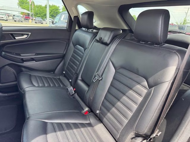 2022 Black Metallic Ford Edge SEL AWD SUV