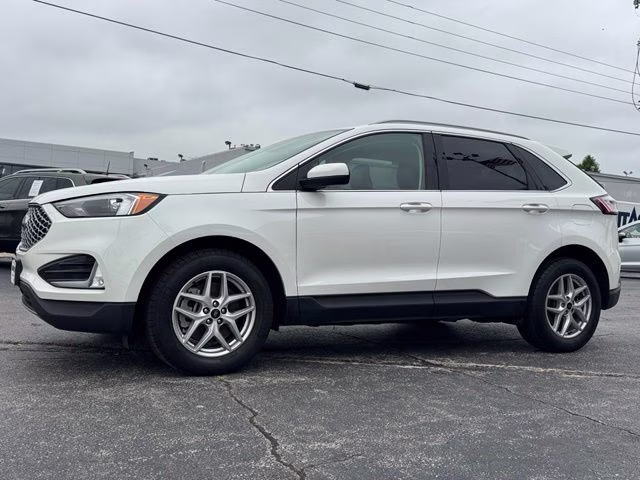 2024 White Metallic Ford Edge SEL AWD SUV