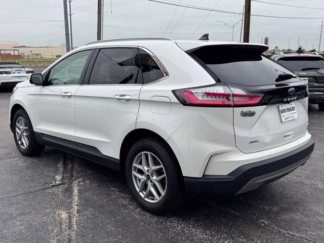 2024 White Metallic Ford Edge SEL AWD SUV