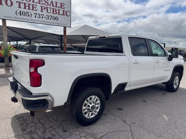 2022 Summit White Chevrolet Silverado 2500HD LT 4X4 Truck