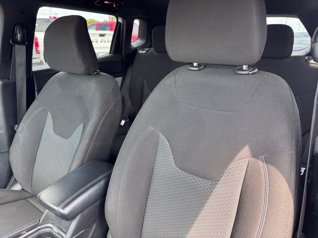 2023 Bright White Clearcoat Jeep Compass Sport 4X4 SUV