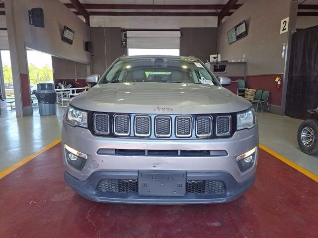 2020 Billet Silver Metallic Jeep Compass Latitude 4X4 SUV