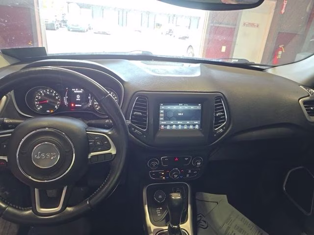 2020 Billet Silver Metallic Jeep Compass Latitude 4X4 SUV