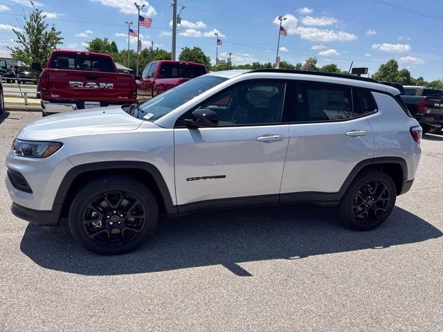 2026 Silver Zynith Metallic Clearcoat Jeep Compass Latitude 4X4 SUV