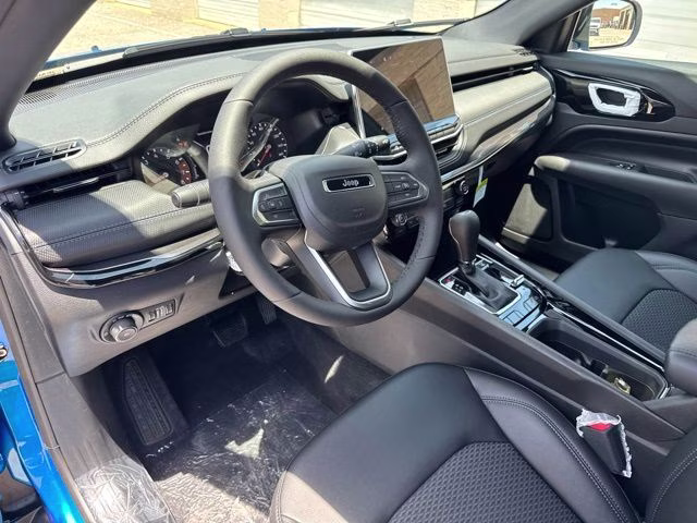 2026 Blue Pearl Jeep Compass Latitude 4X4 SUV