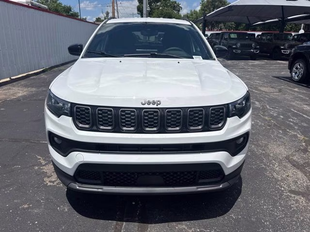 2026 Bright White Clearcoat Jeep Compass Latitude 4X4 SUV