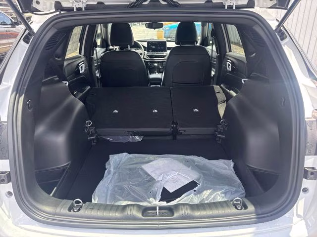 2026 Bright White Clearcoat Jeep Compass Latitude 4X4 SUV