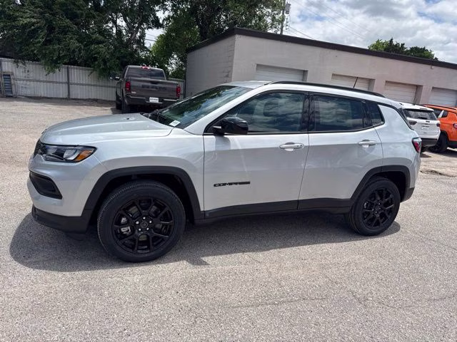 2026 Silver Zynith Metallic Clearcoat Jeep Compass Latitude 4X4 SUV