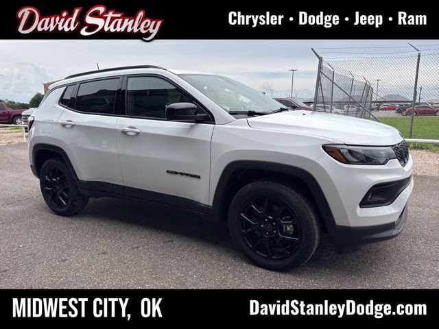 2026 Bright White Clearcoat Jeep Compass Latitude 4X4 SUV